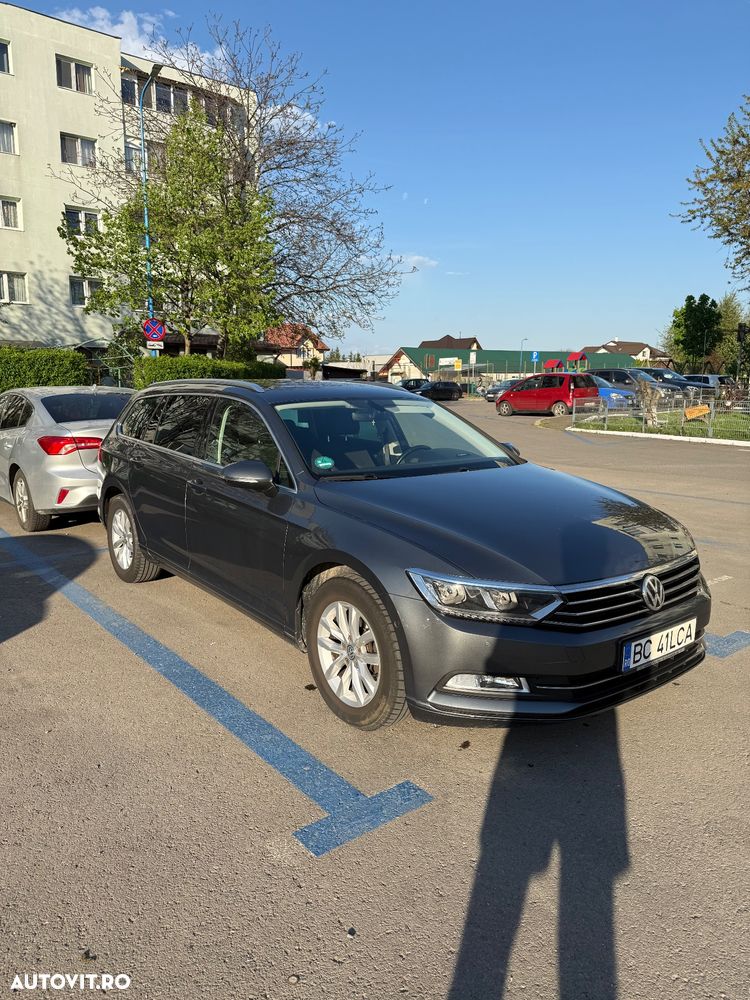 Volkswagen Passat 2.0 TDI DSG Comfortline - 12