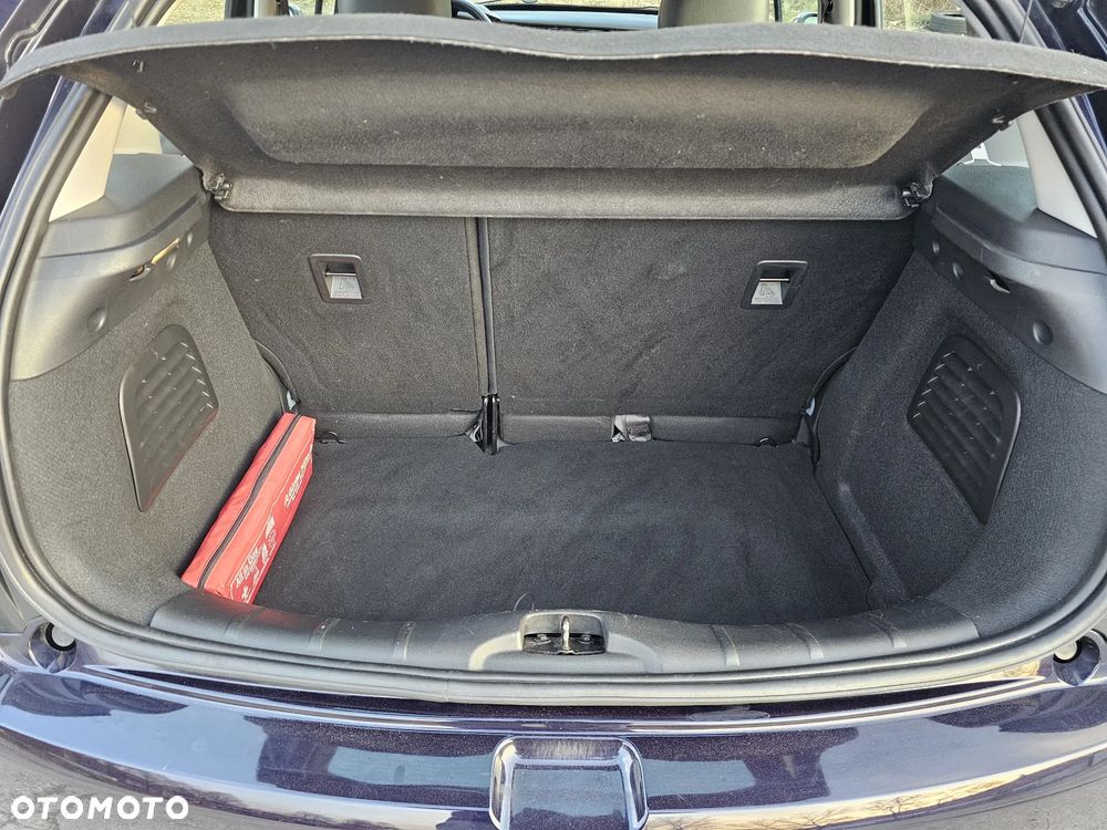 Citroën C3 Pure Tech (VTi) 82 Exclusive - 23