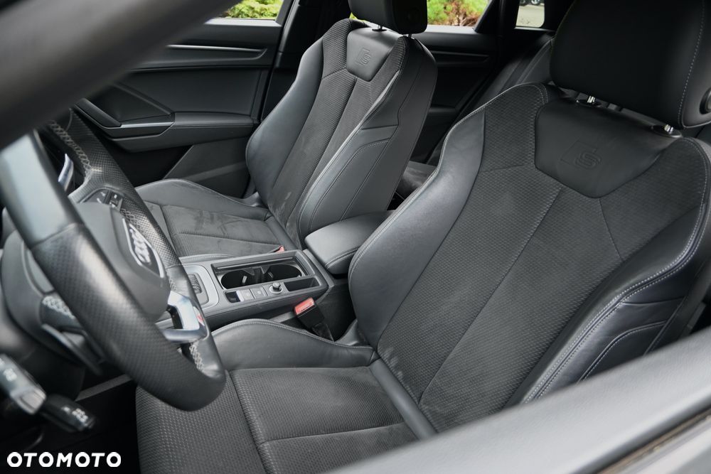 Audi Q3 35 TDI Quattro S tronic S line - 25
