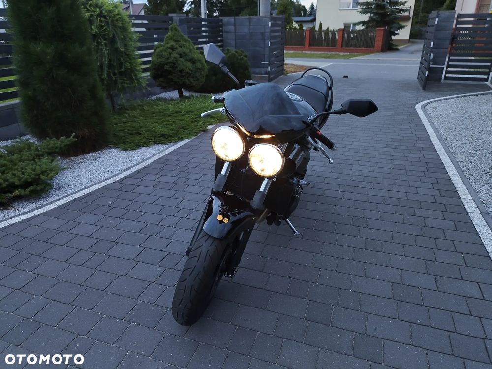 Triumph Speed Four - 9