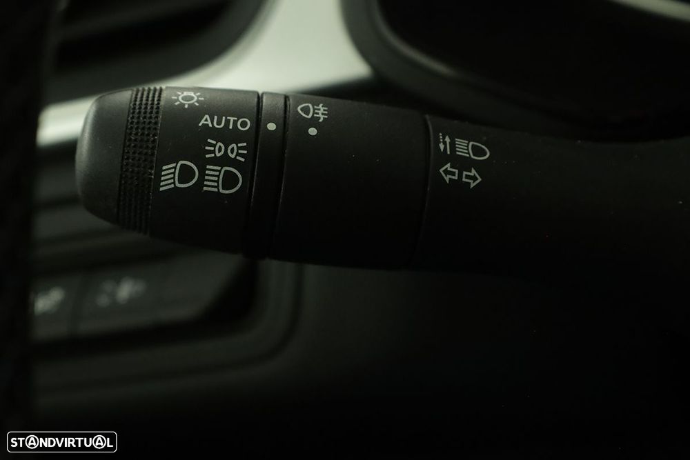 Renault Captur 1.0 TCe Techno Bi-Fuel - 17