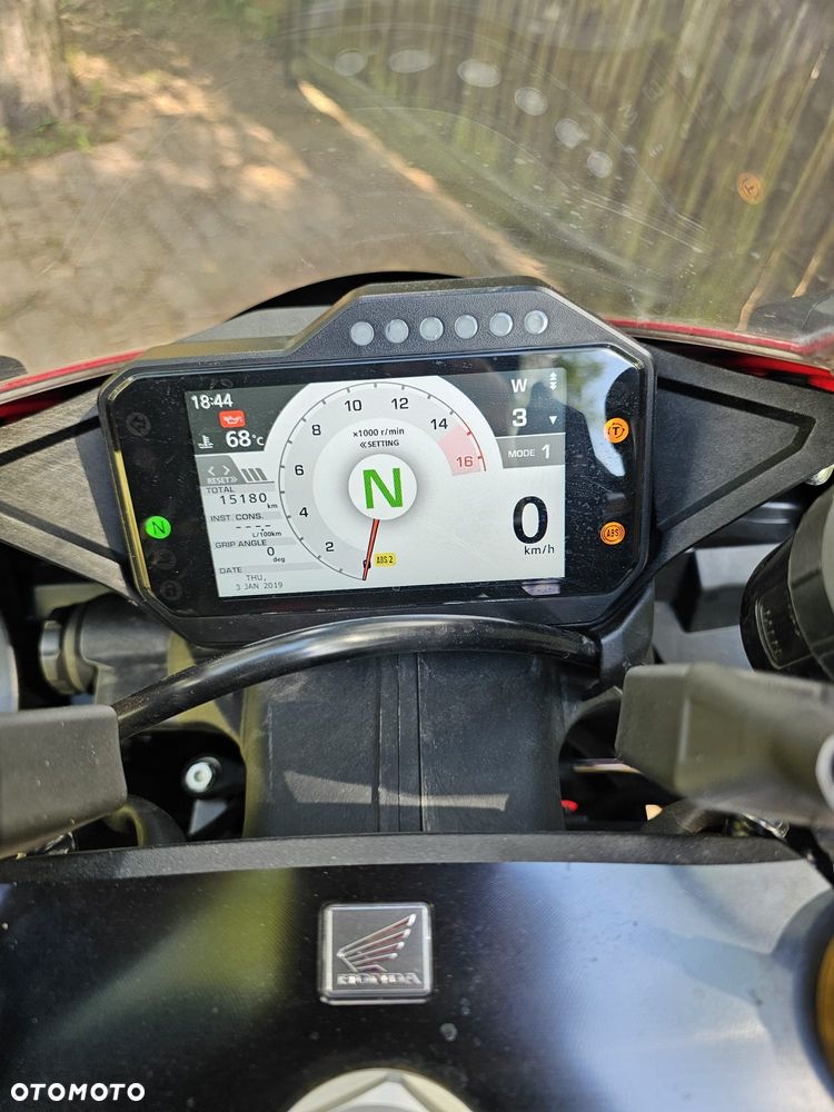 Honda CBR - 8