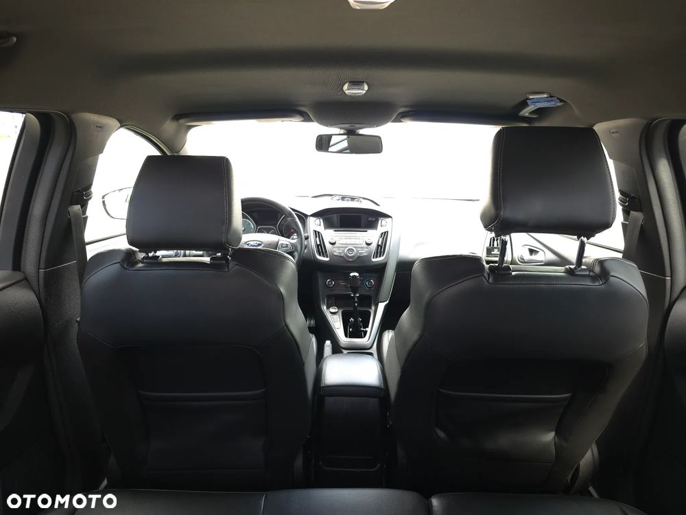 Ford Focus - 36