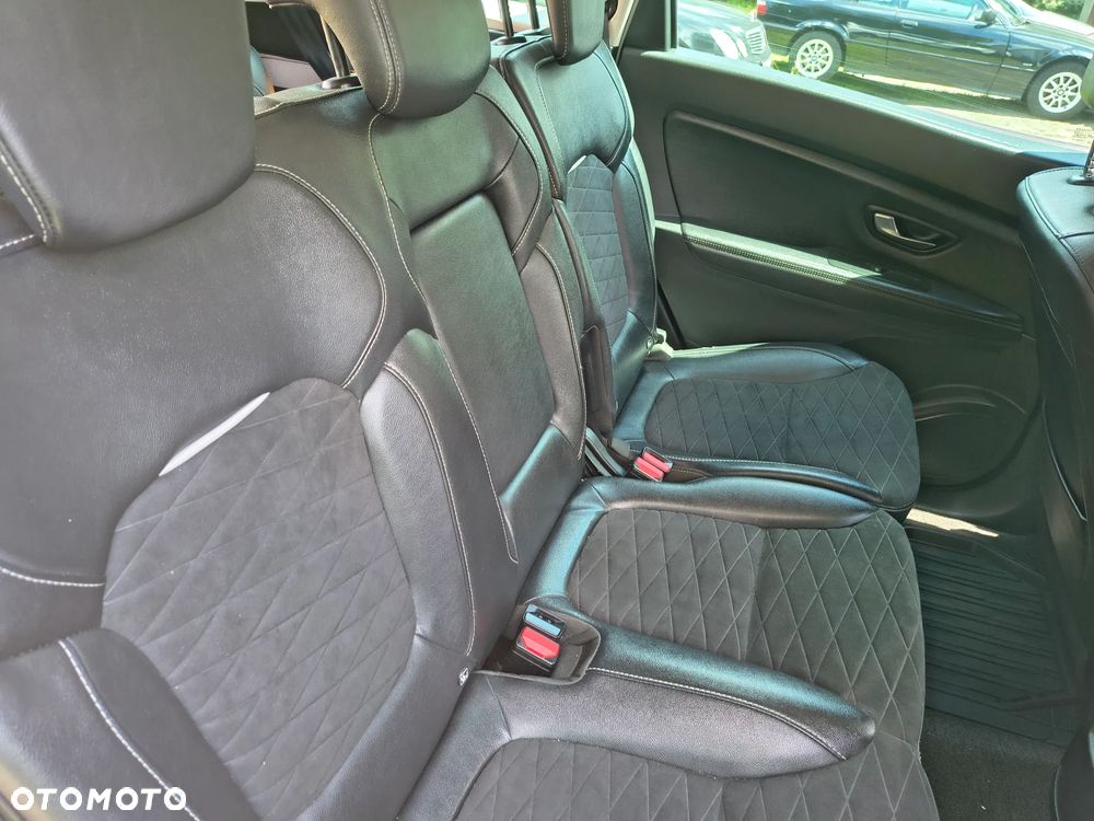 Renault Grand Scenic - 22