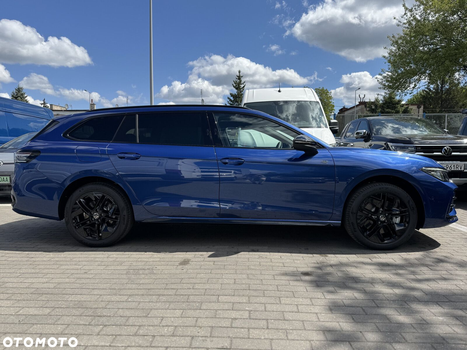 Volkswagen Passat - 31