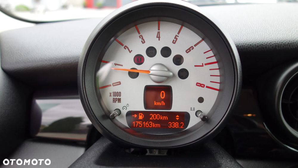 MINI Clubman Cooper Hyde Park - 17