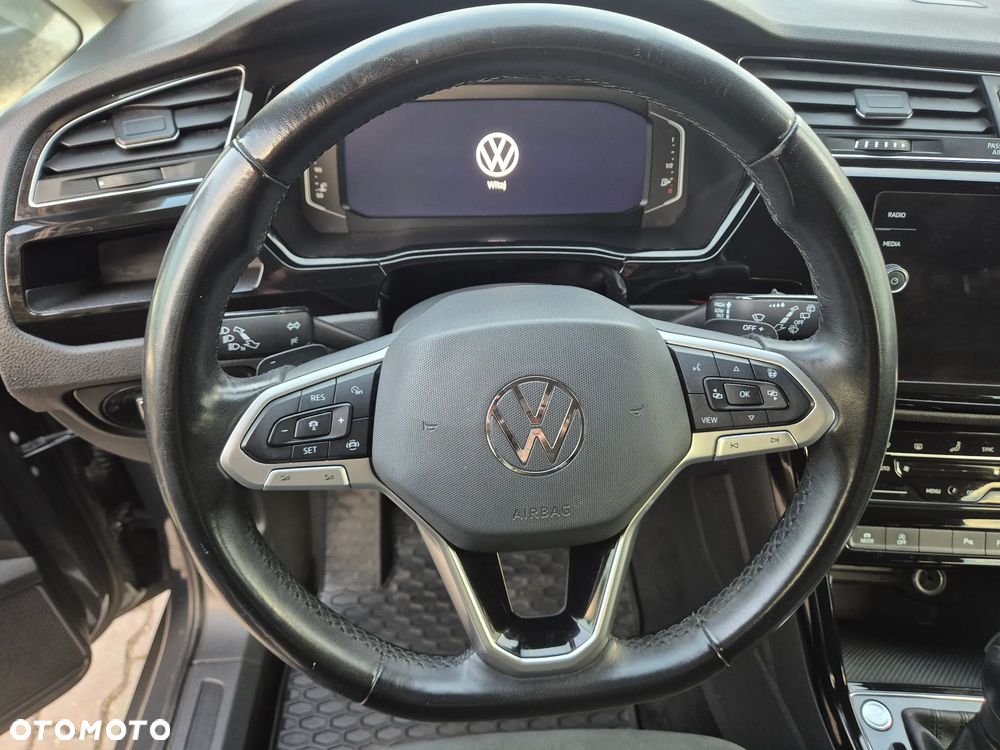 Volkswagen Touran 1.5 TSI EVO Highline DSG - 28