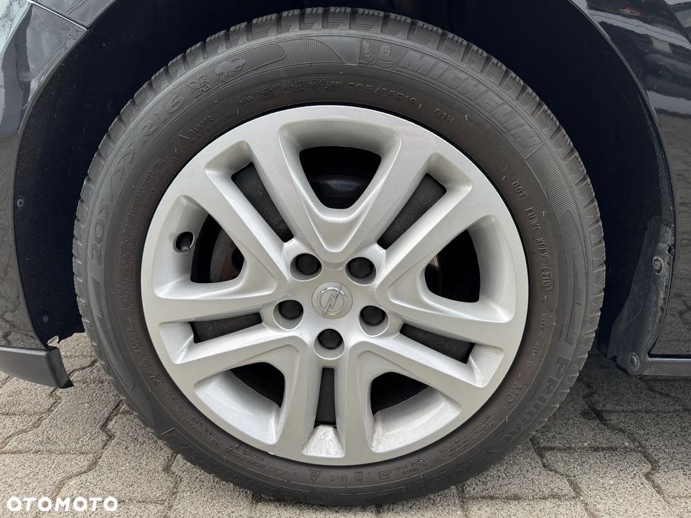 Opel Astra 1.4 T Elegance S&S - 12