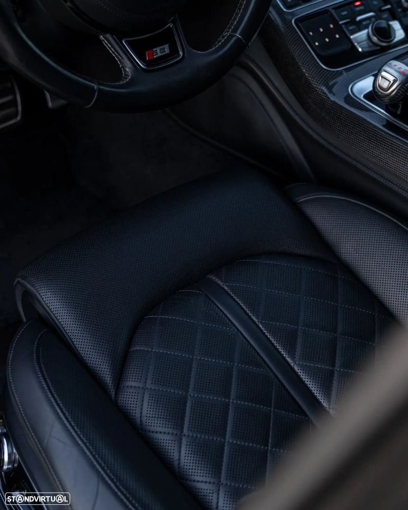 Audi S8 - 13