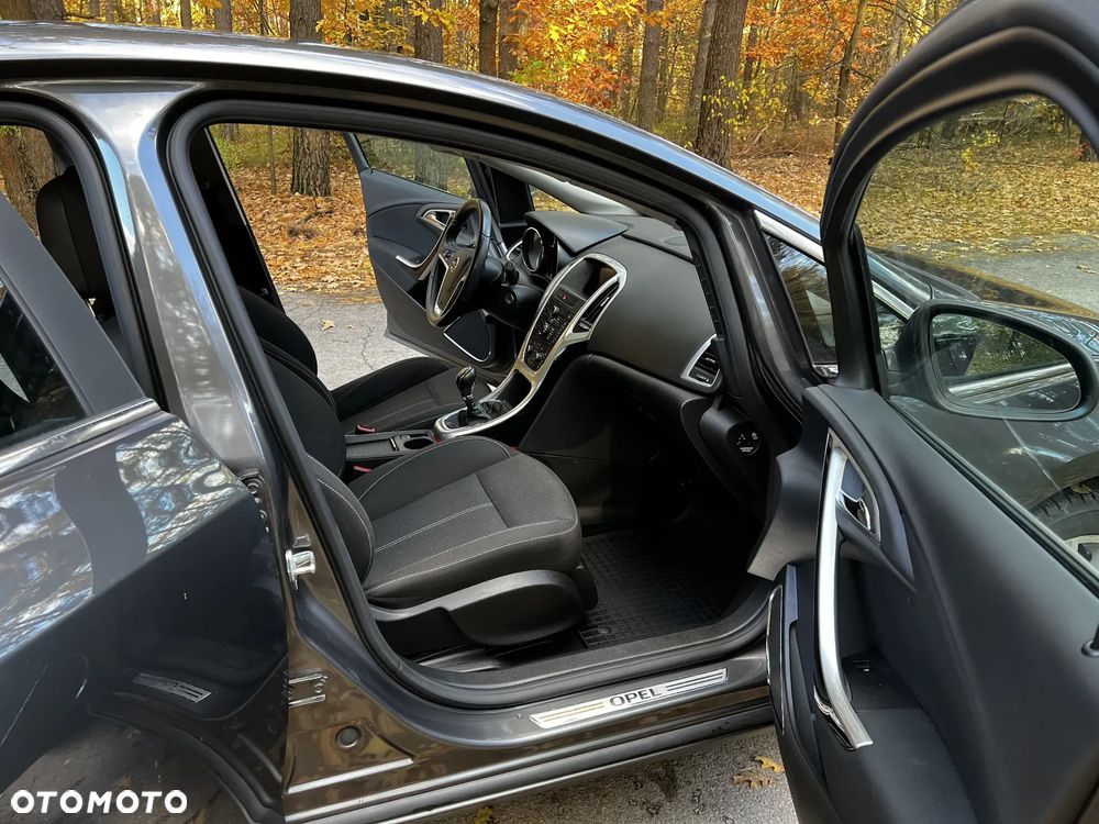 Opel Astra 1.4 Turbo Edition - 12