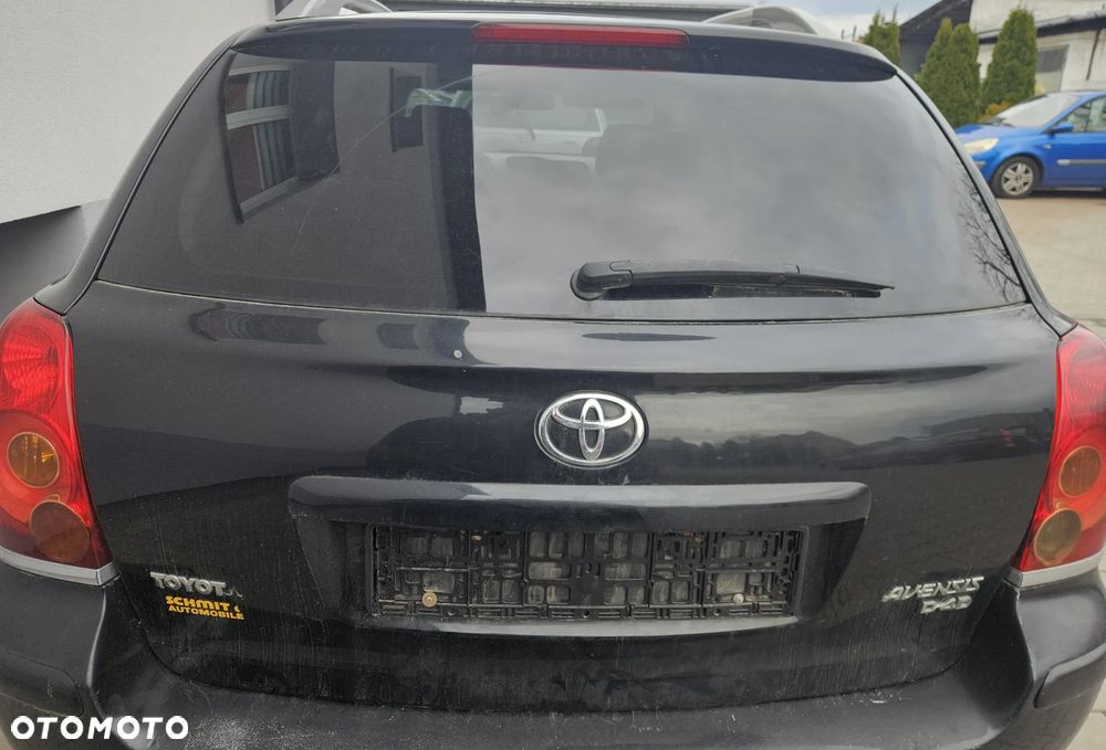 Toyota Avensis T25 kombi zderzak tył tylny 209 - 5