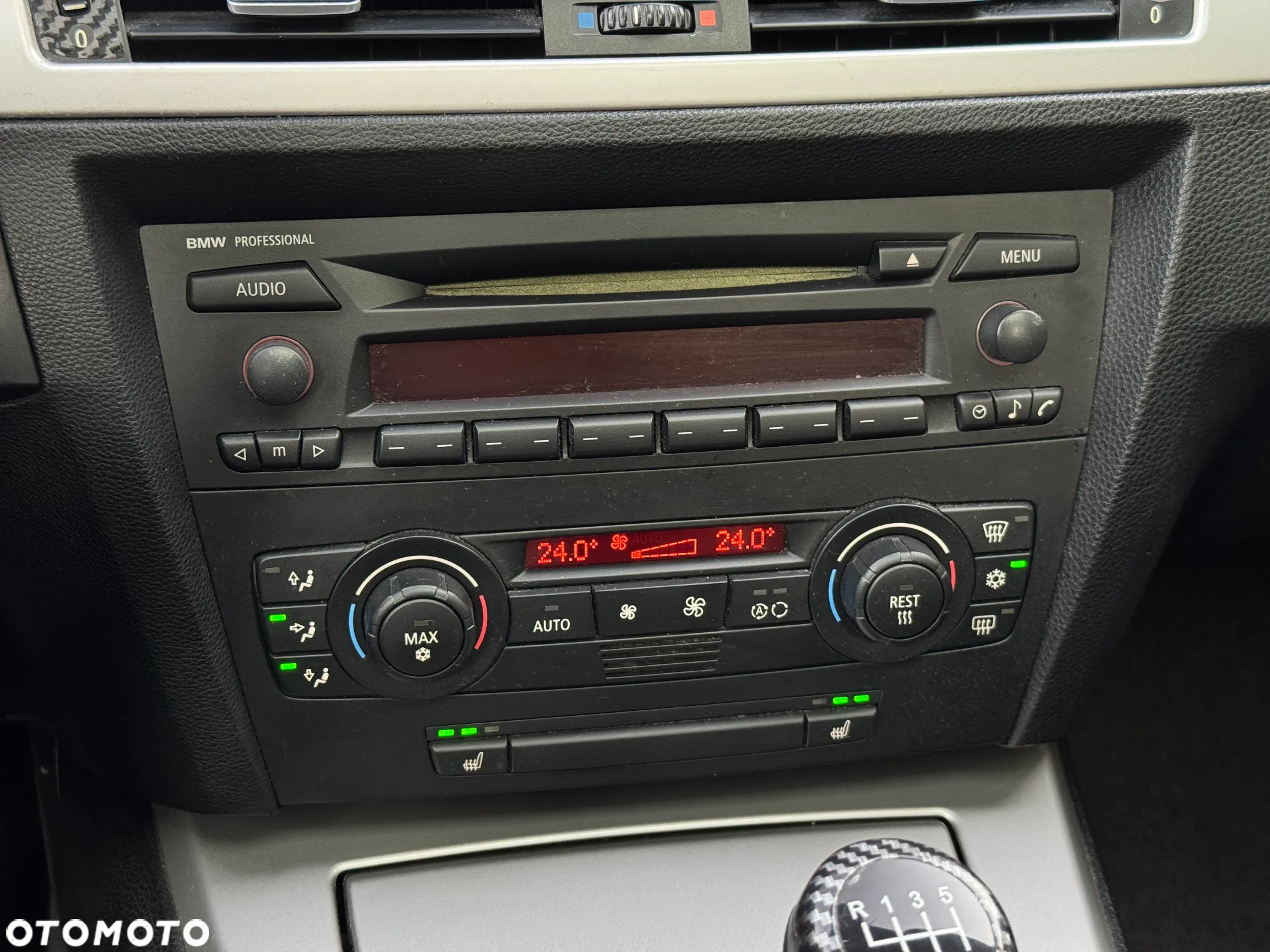 BMW Seria 3 320i - 24