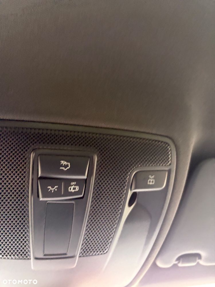 Mercedes-Benz Klasa A 180 BlueEfficiency Edition - 21