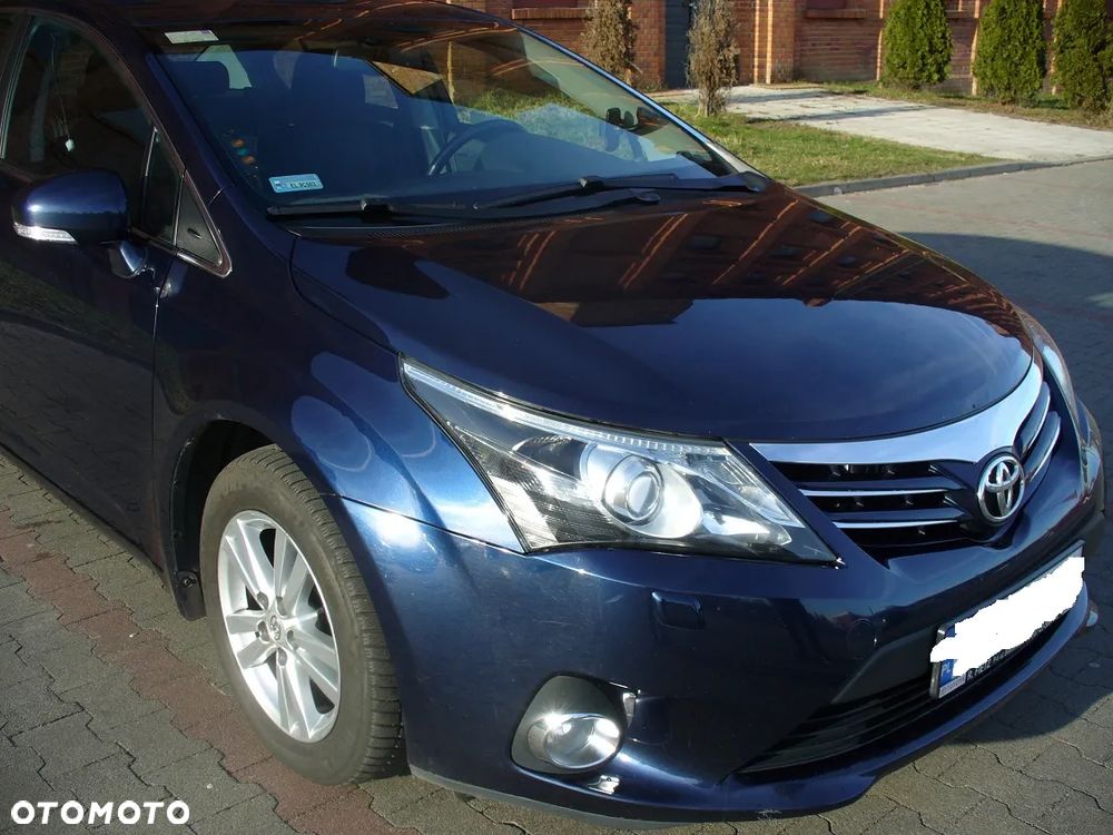 Toyota Avensis 2.0 D-4D Active - 7