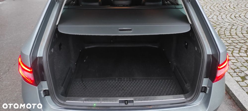 Skoda Superb 2.0 TDI 4x4 DSG SportLine - 26