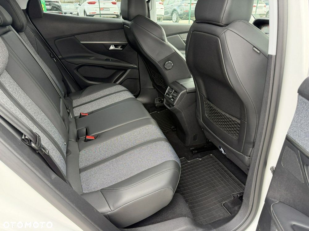 Peugeot 3008 - 31