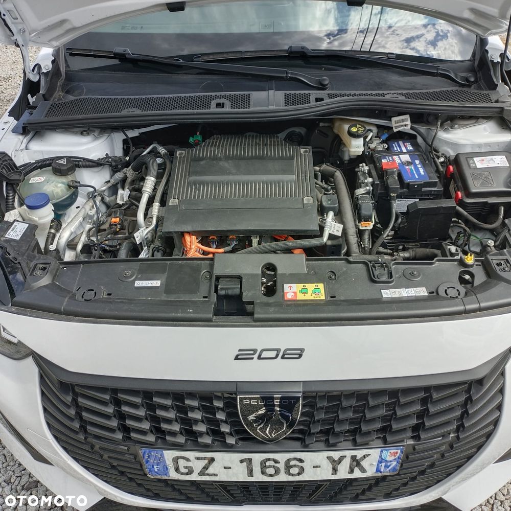 Peugeot 208 Elektromotor 136 Allure - 11