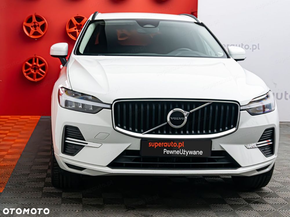 Volvo XC 60 B4 B Momentum - 25