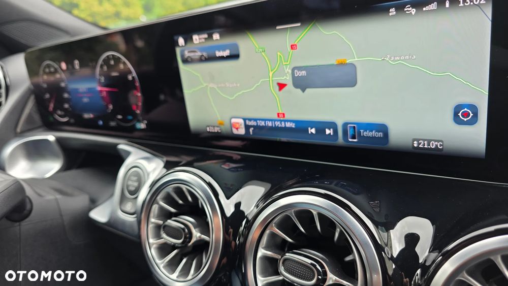 Mercedes-Benz GLB 200 mHEV AMG Line 7G-DCT - 11