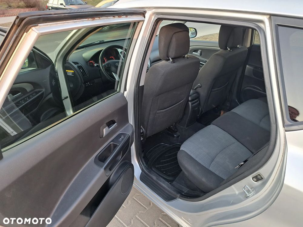 Kia Ceed 1.6 Crdi Comfort + - 18