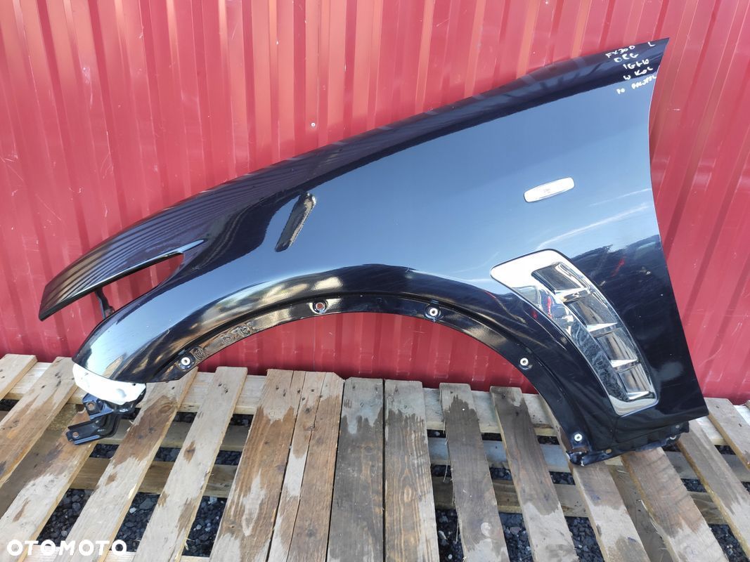 INFINITI FX30D BŁOTNIK LEWY PRZÓD KOMPLETNY W KOLOR ORYGINAŁ IGŁA - 1