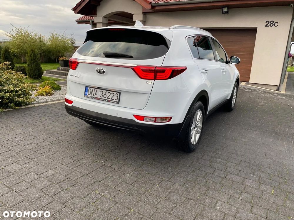 Kia Sportage 1.6 GDI 2WD Dream-Team Edition - 4