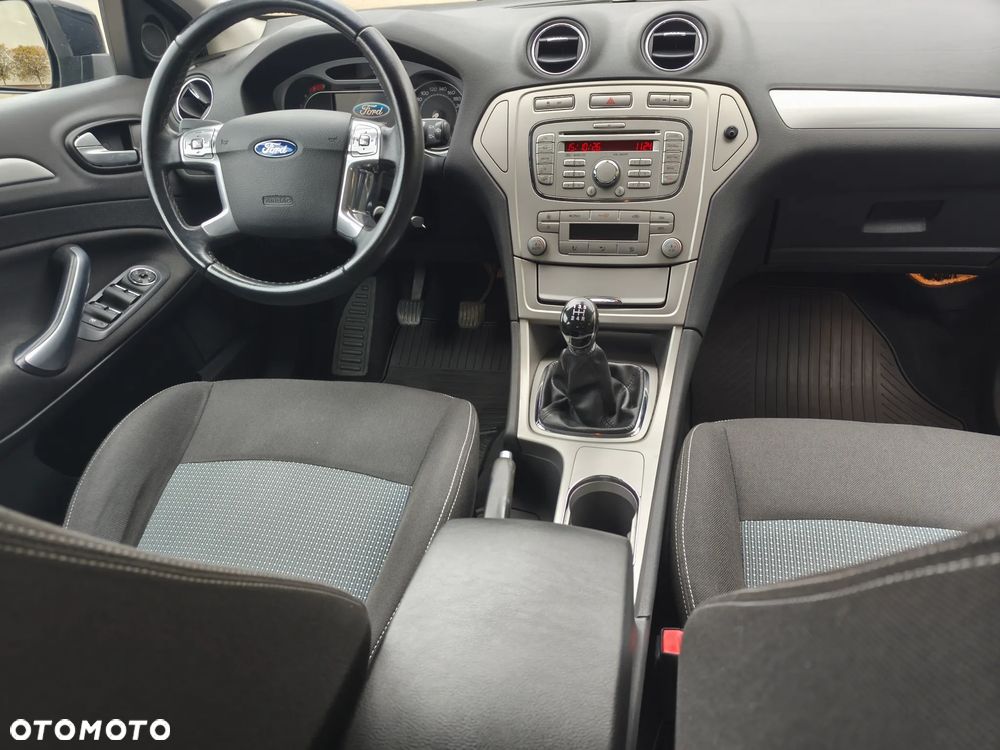Ford Mondeo - 11