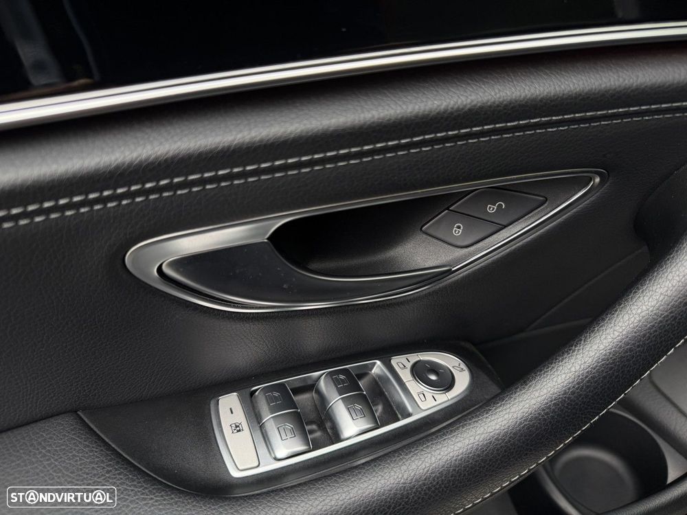 Mercedes-Benz E 300 de AMG Line - 27