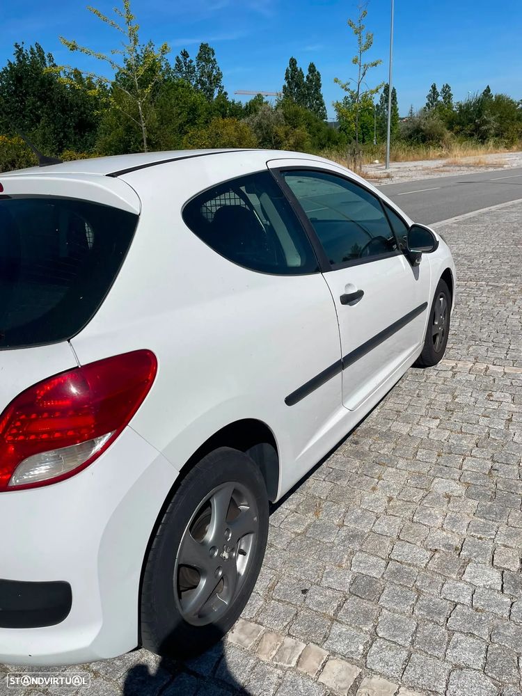 Peugeot 207 1.4 HDi Urban - 2