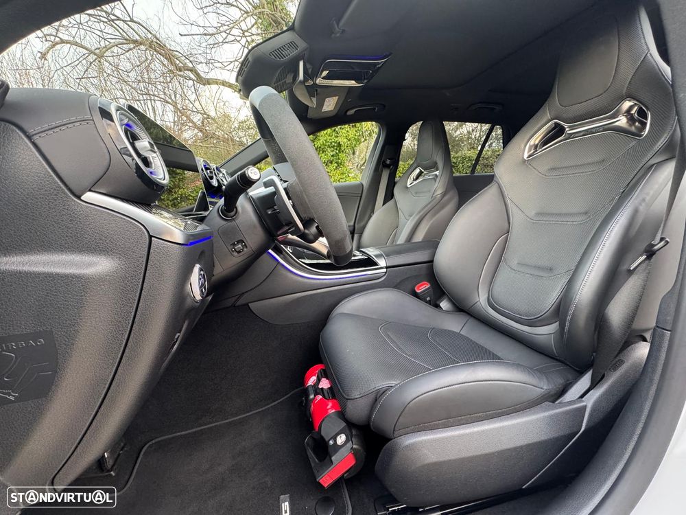 Mercedes-Benz C 63 AMG S E Performance 4Matic - 8