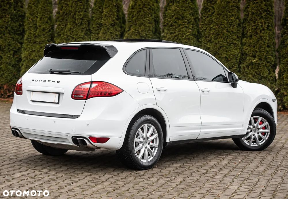 Porsche Cayenne Platinum Edition - 13