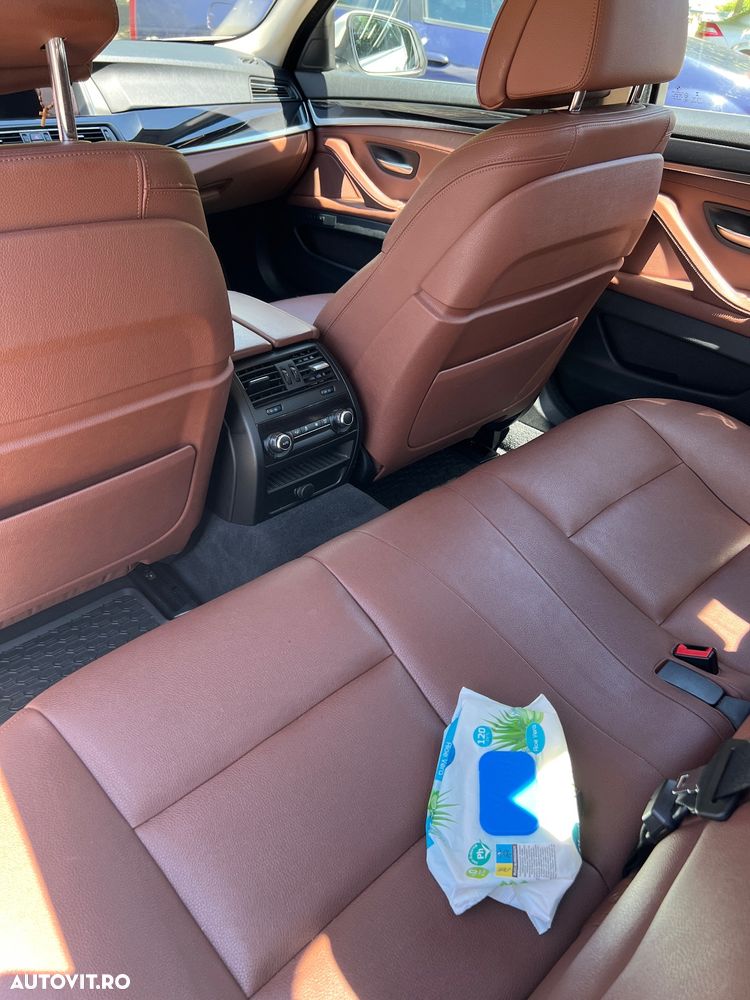 BMW Seria 5 518d Aut. - 26