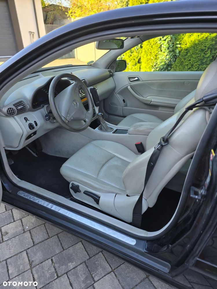 Mercedes-Benz Klasa C 200 Kompressor Sportcoupe - 4