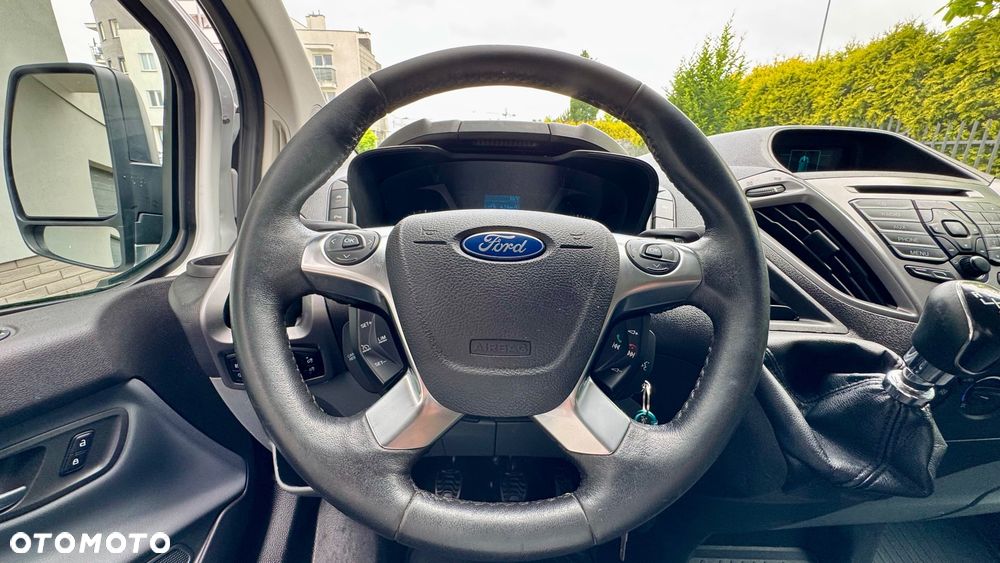 Ford Transit Custom L2H2 średni  xenon kamera idealny 2.0 TDCI blaszak krótki L1H2 VAT FV faktura 23% 3 miejsca / osobowy blaszak podwójne drzwi z obu stron - 31