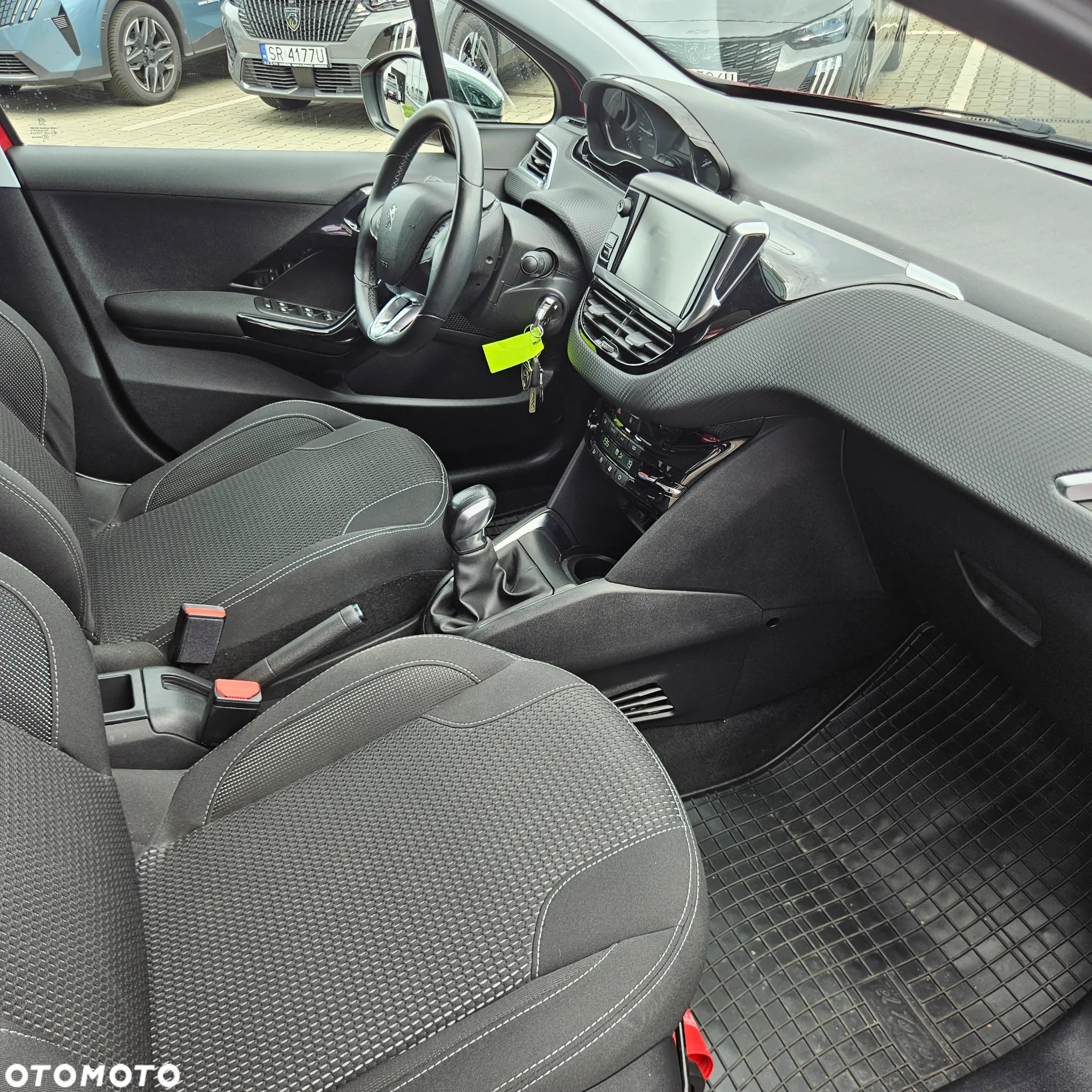 Peugeot 208 1.2 PureTech Allure - 10