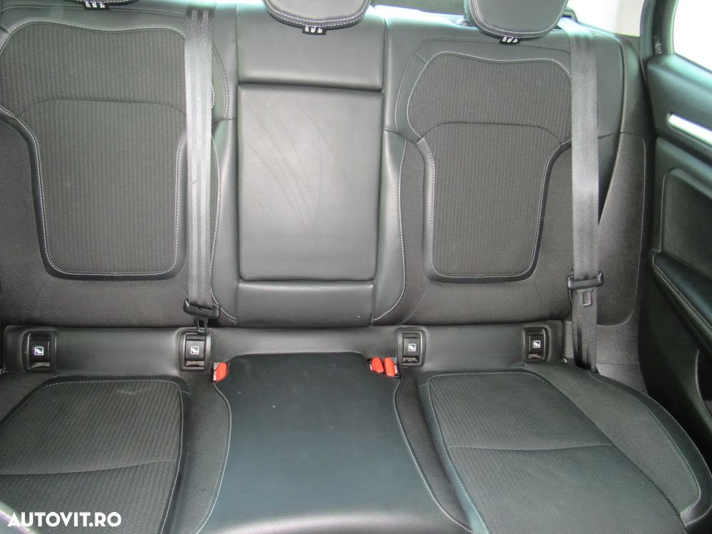 Renault Megane TCe 140 EDC GPF Intens - 14