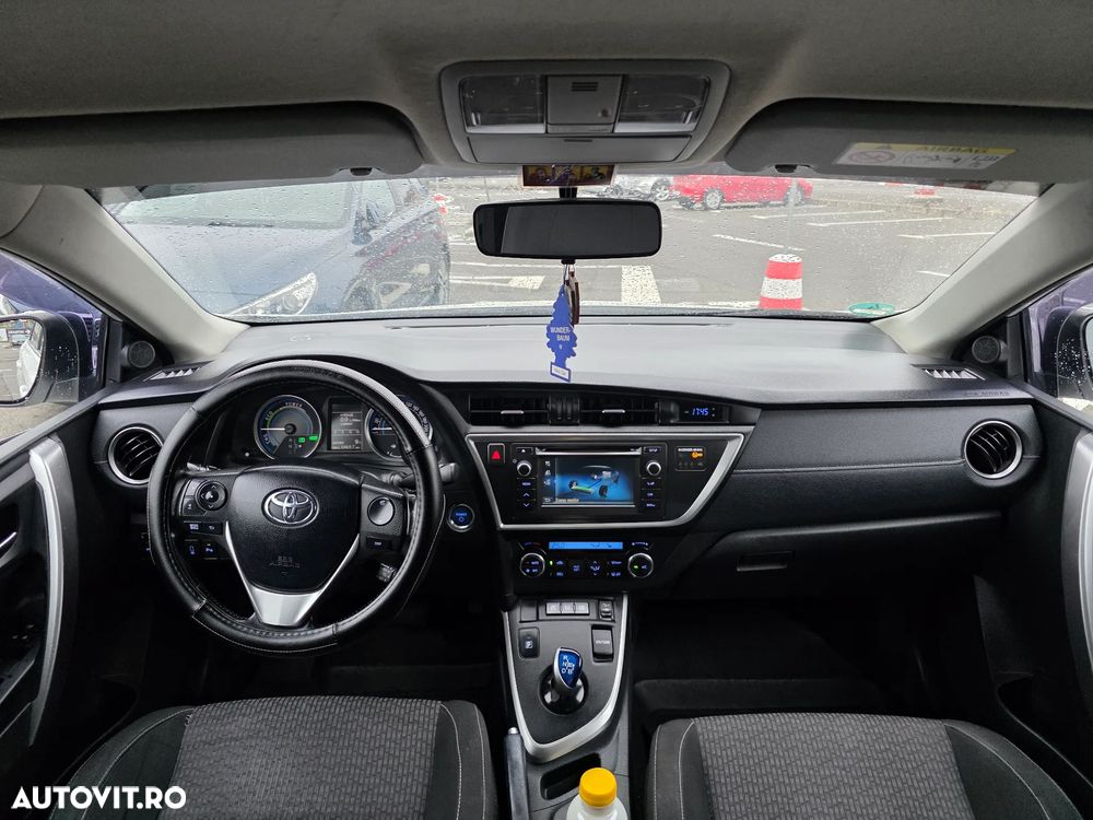 Toyota Auris - 7
