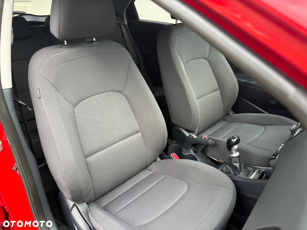 Kia Rio - 19