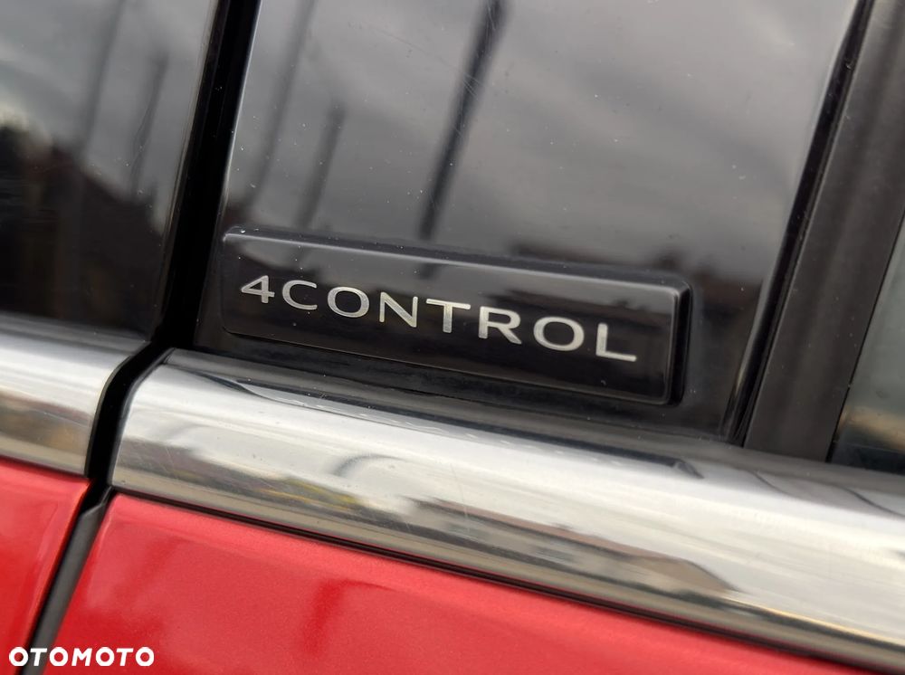 Renault Megane ENERGY TCe 205 EDC GT - 29