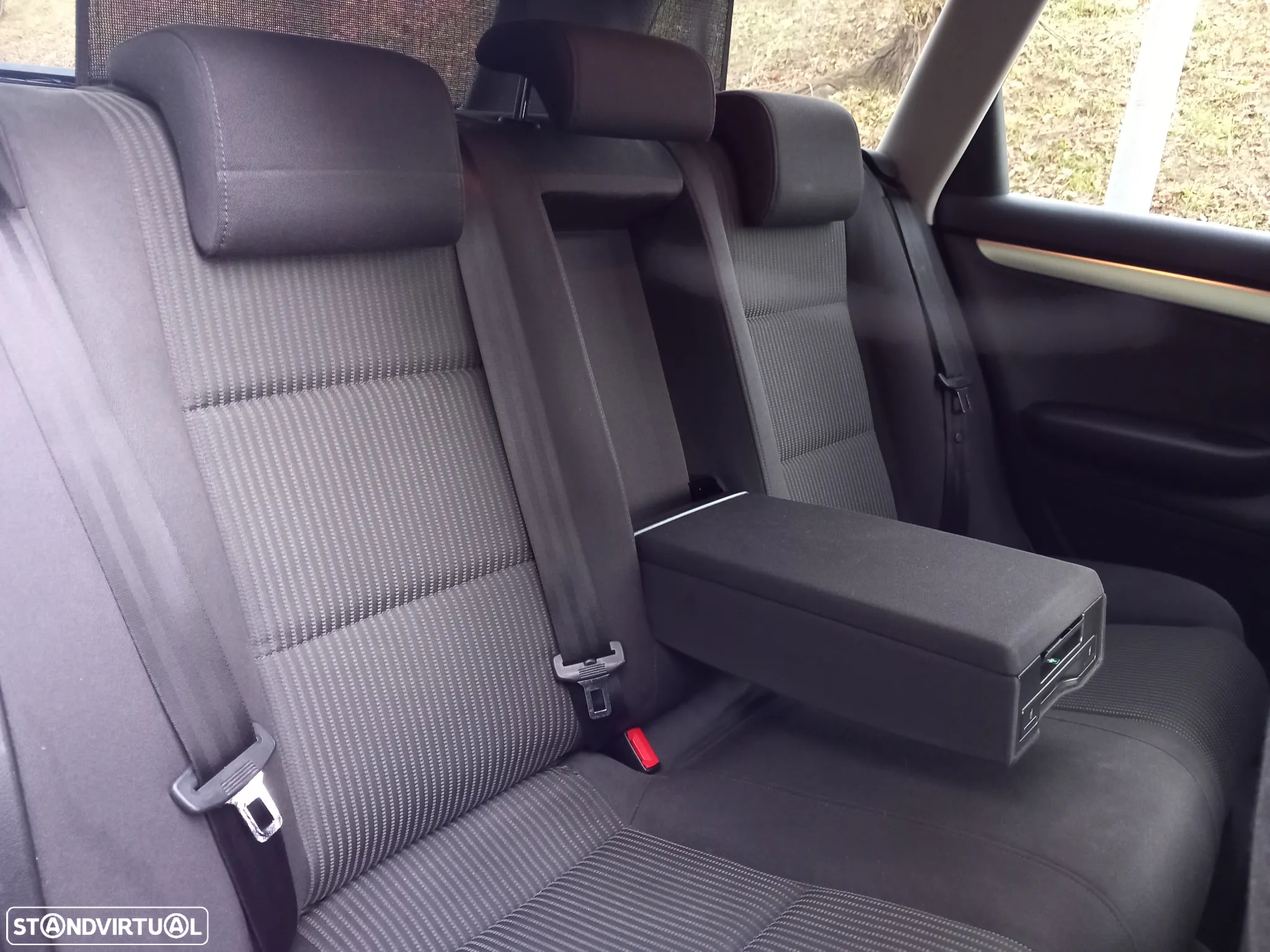 Audi A4 Avant 2.0 TDI S-line - 10