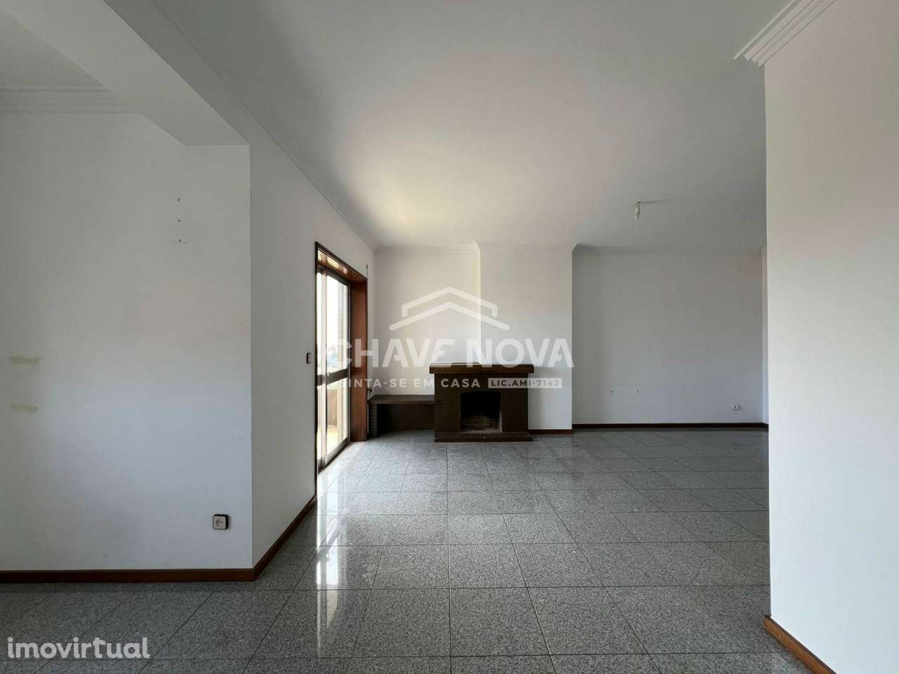 T4 c/ Lugar de Garagem em Canidelo (Quinta da Bela Vista) - Grande imagem: 5/23