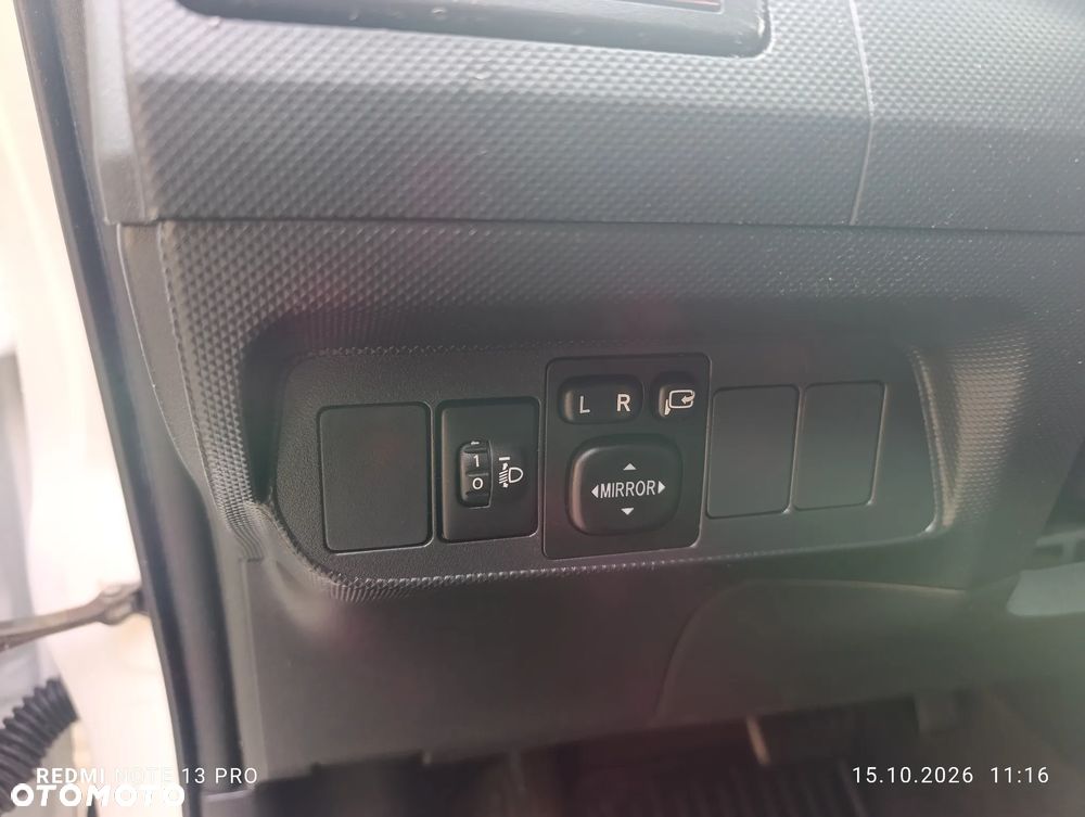 Toyota Auris 1.8 HSD Luna - 18