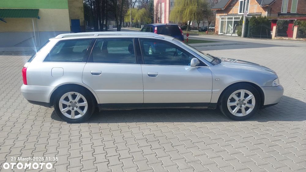 Audi A4 Avant - 4