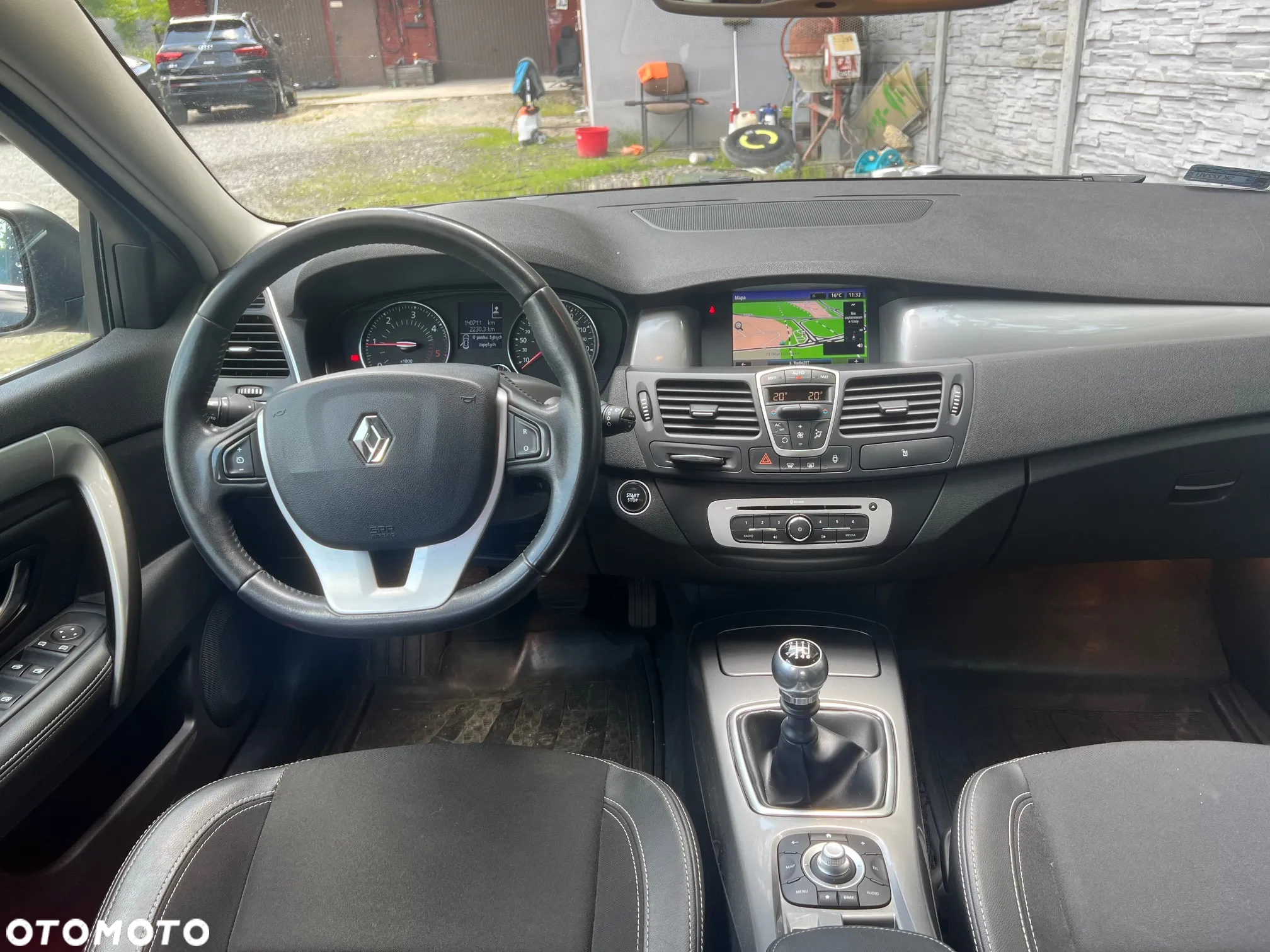 Renault Laguna 2.0 dCi Bose Edition ESM - 12