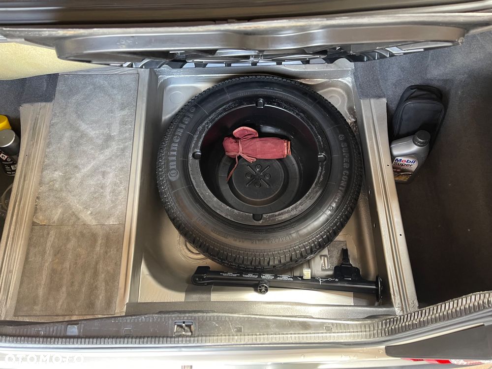 Mercedes-Benz Klasa E - 9