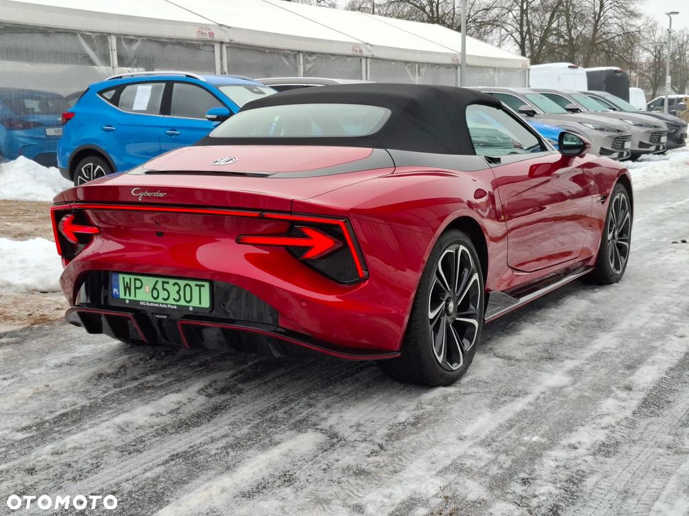 MG Cyberster 77kWh AWD Czarny Dach - 8