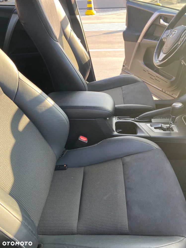 Toyota RAV4 Hybrid Prestige 4x4 - 17