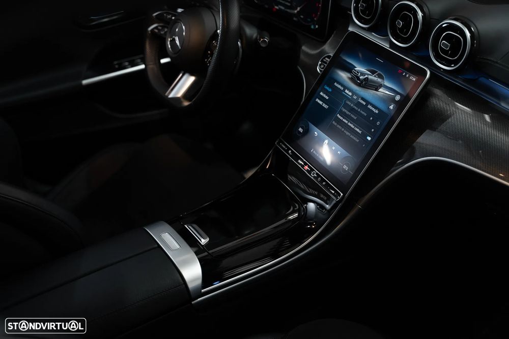 Mercedes-Benz C 300 d AMG Line - 25