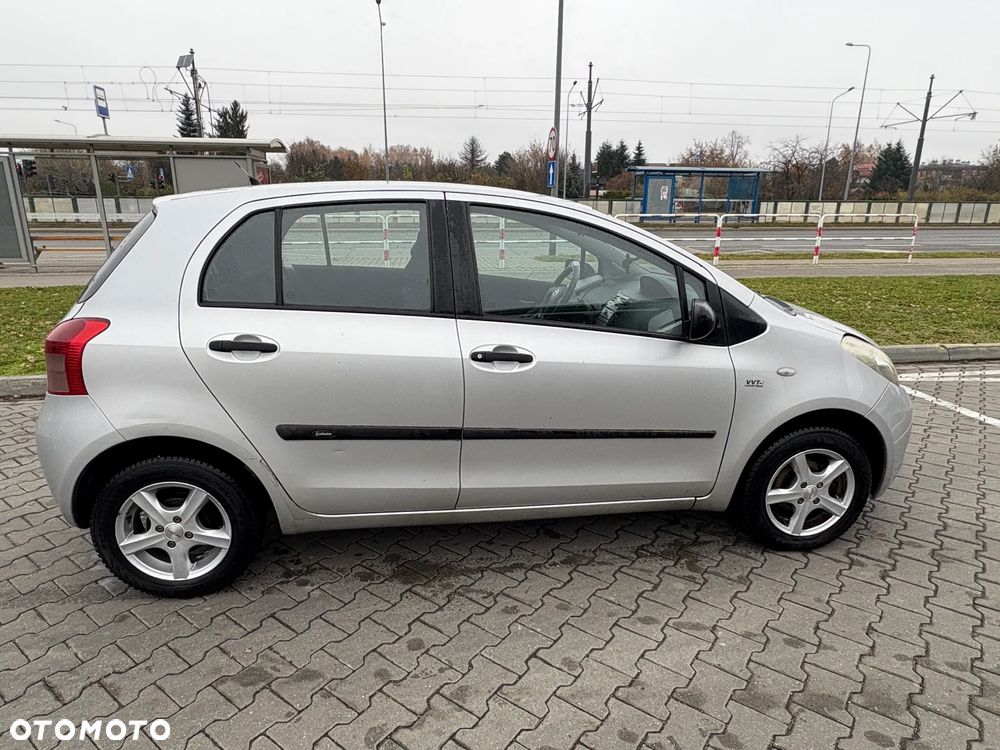 Toyota Yaris 1.0 Terra A/C - 6