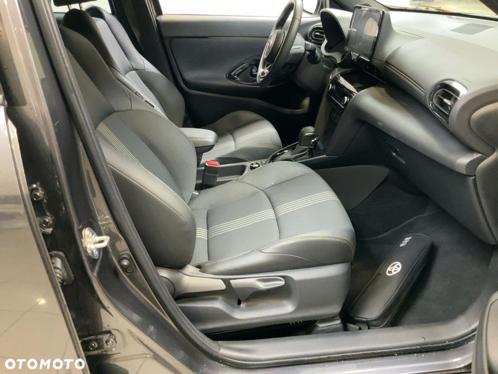 Toyota Yaris Cross 2025 photo 5